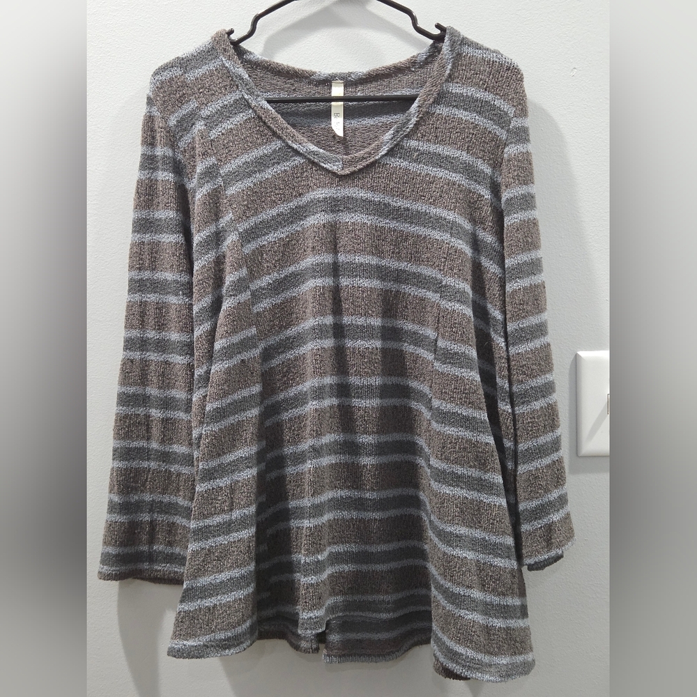 BoBel Striped Sweater - Large
